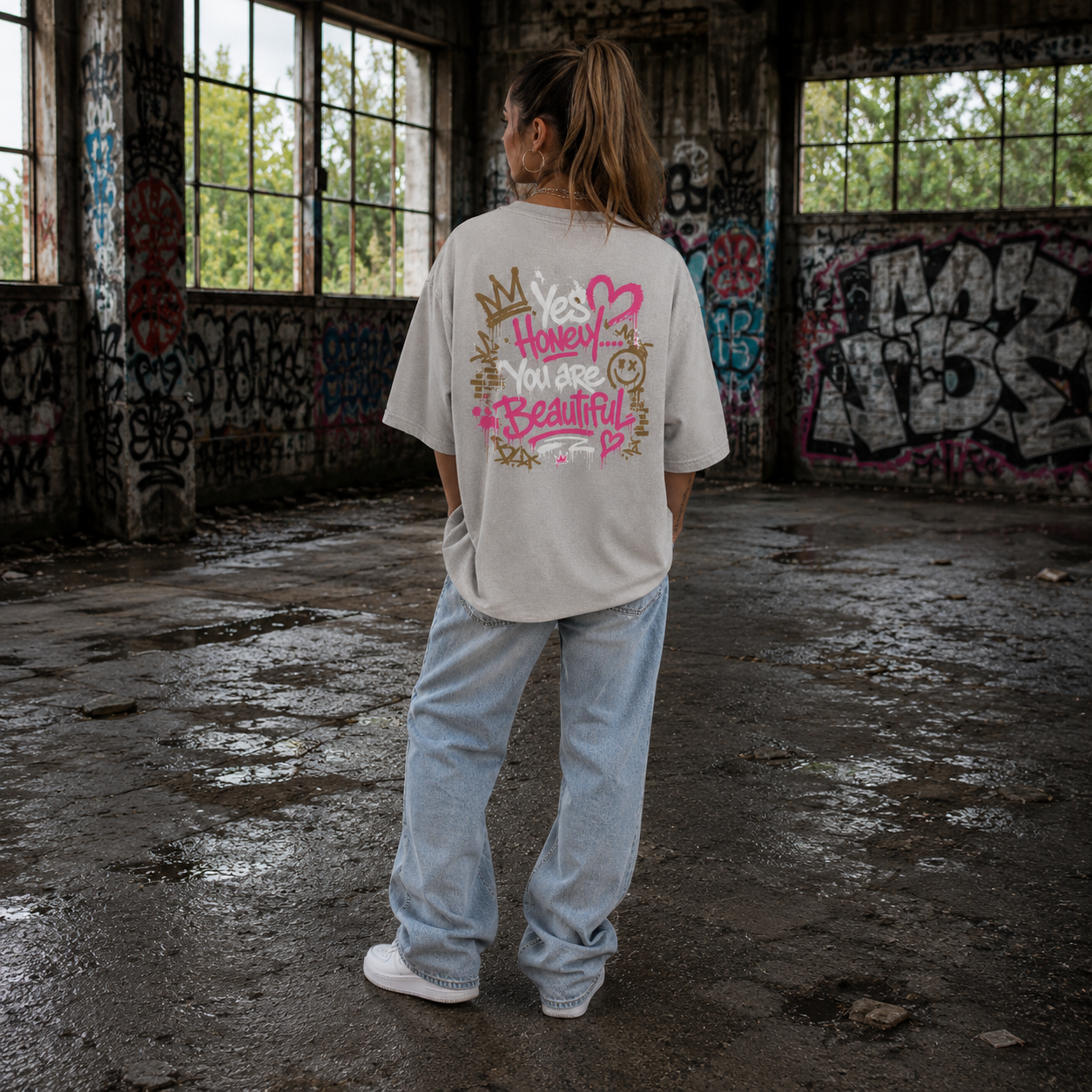 Unisex Premium Oversized Statement Shirt – „YES HONEY ... YOU ARE BEAUTIFUL“